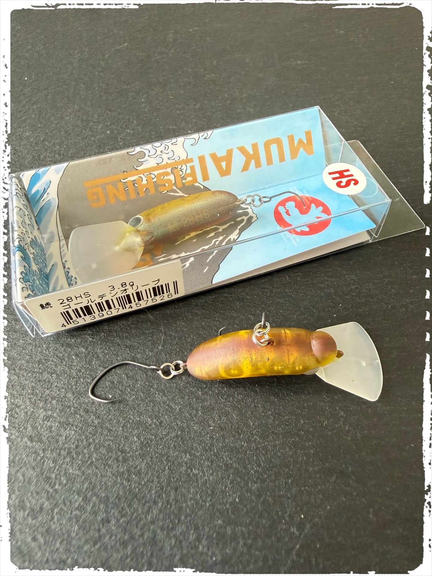 Mukai Fishing - Shachihoko 23 S - Special Color #01 "Introvert Gets Hooked on Fishing" - Red Band Gold