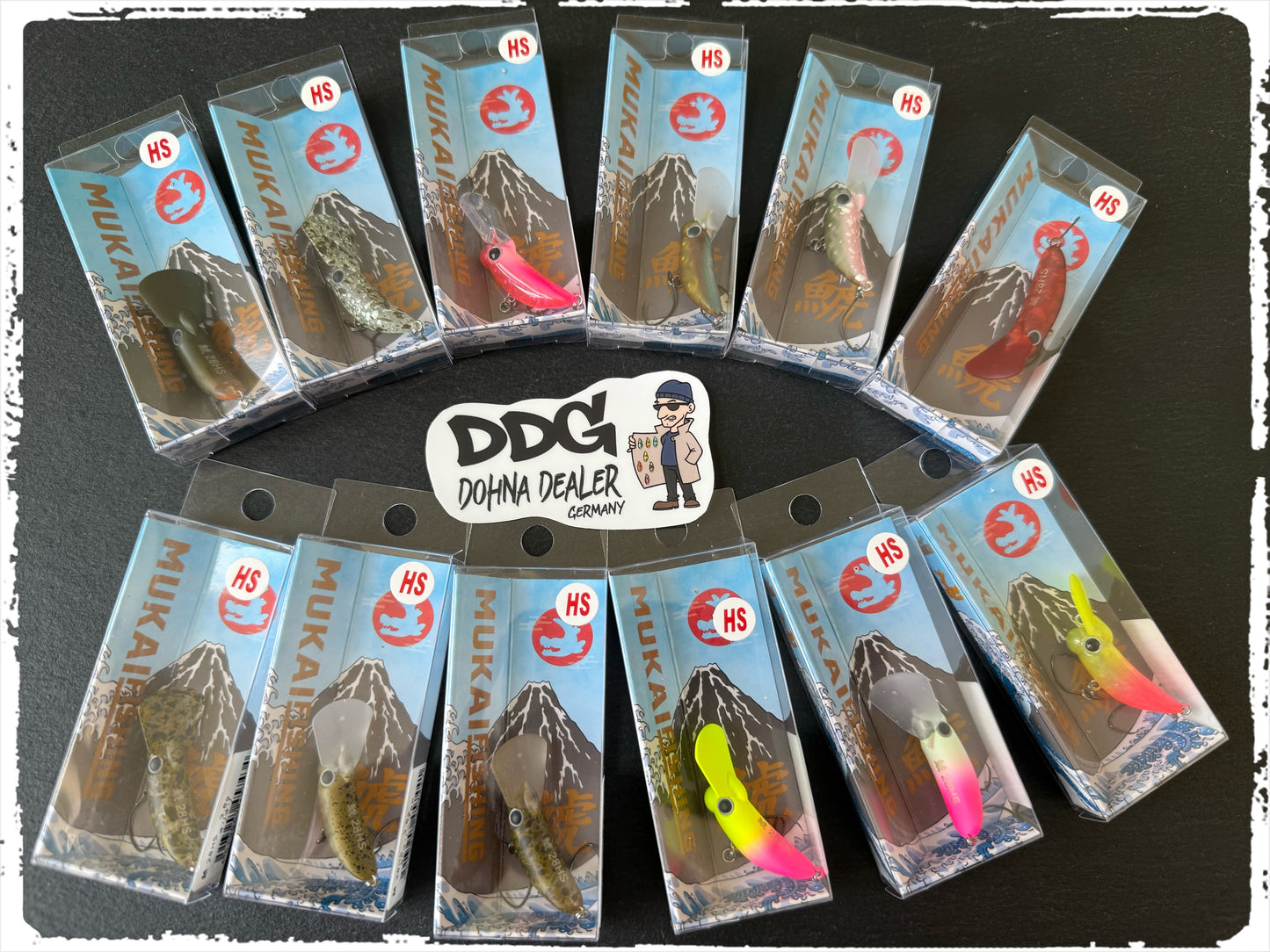 Mukai Fishing - Shachihoko 23 S - Special Color #01 "Introvert Gets Hooked on Fishing" - Red Band Gold