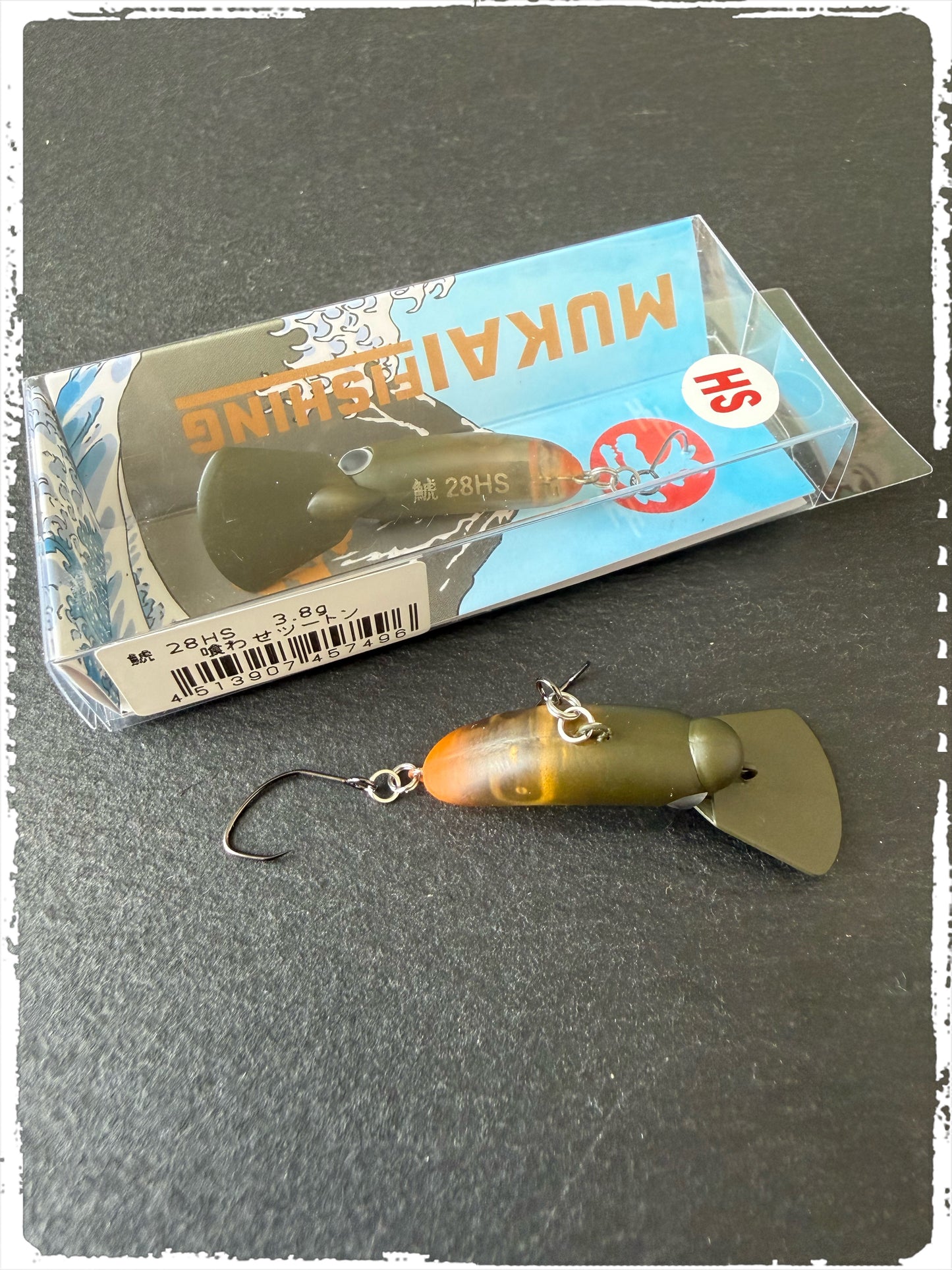Mukai Fishing - Shachihoko 23 S - Special Color #01 "Introvert Gets Hooked on Fishing" - Red Band Gold