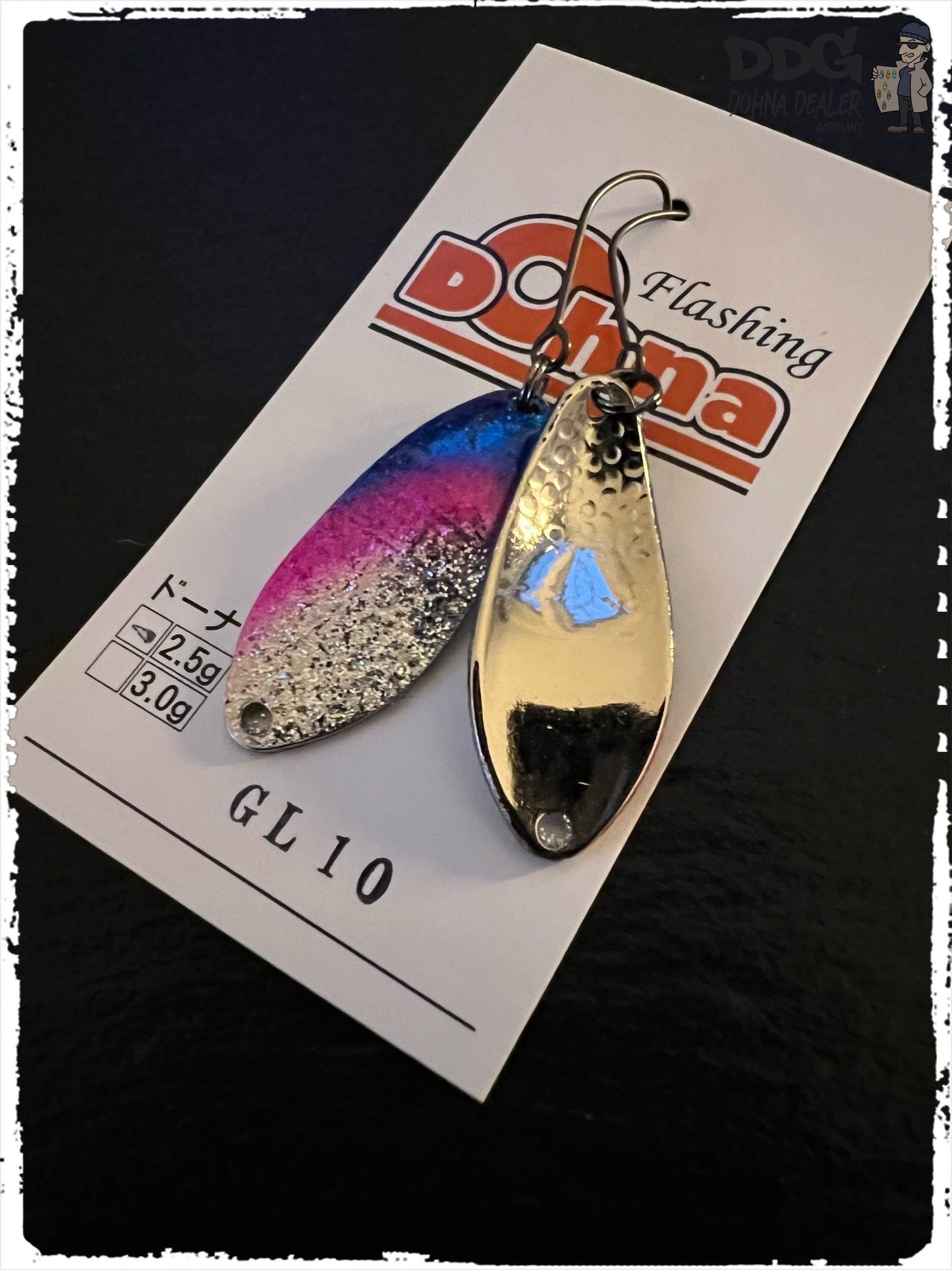 Angelköder Spoon mit goldfarbenem und silberfarbenem Köderblatt, je mit Hakenöse