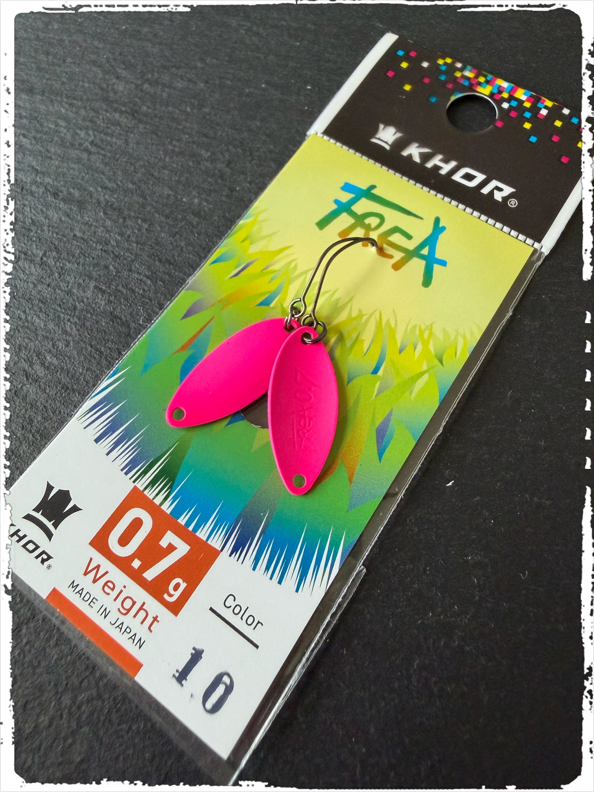 Khor Frea #FC10, 0,7 g: Löffelblinker (Vorder- und Rückseite) in Pink auf Karte