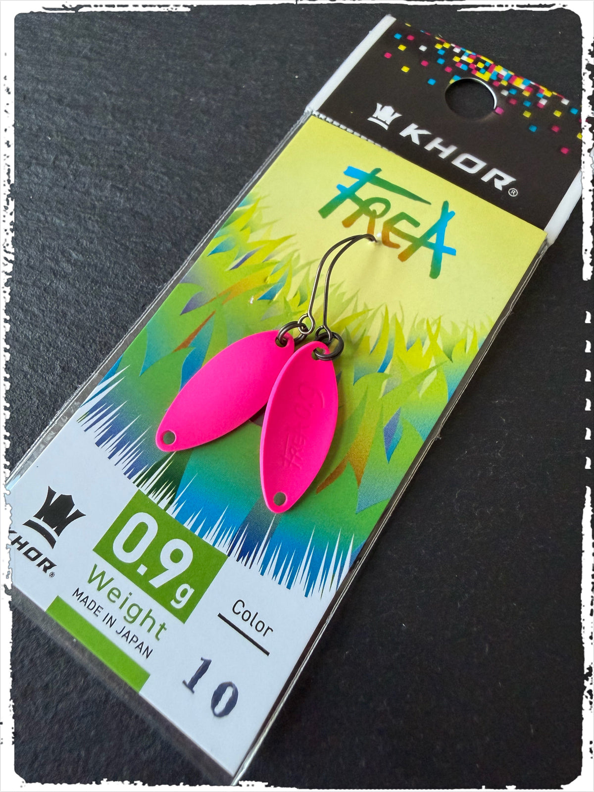 Khor Frea #FC10, 0,9 g: Löffelblinker (Vorder- und Rückseite) in Pink auf Karte