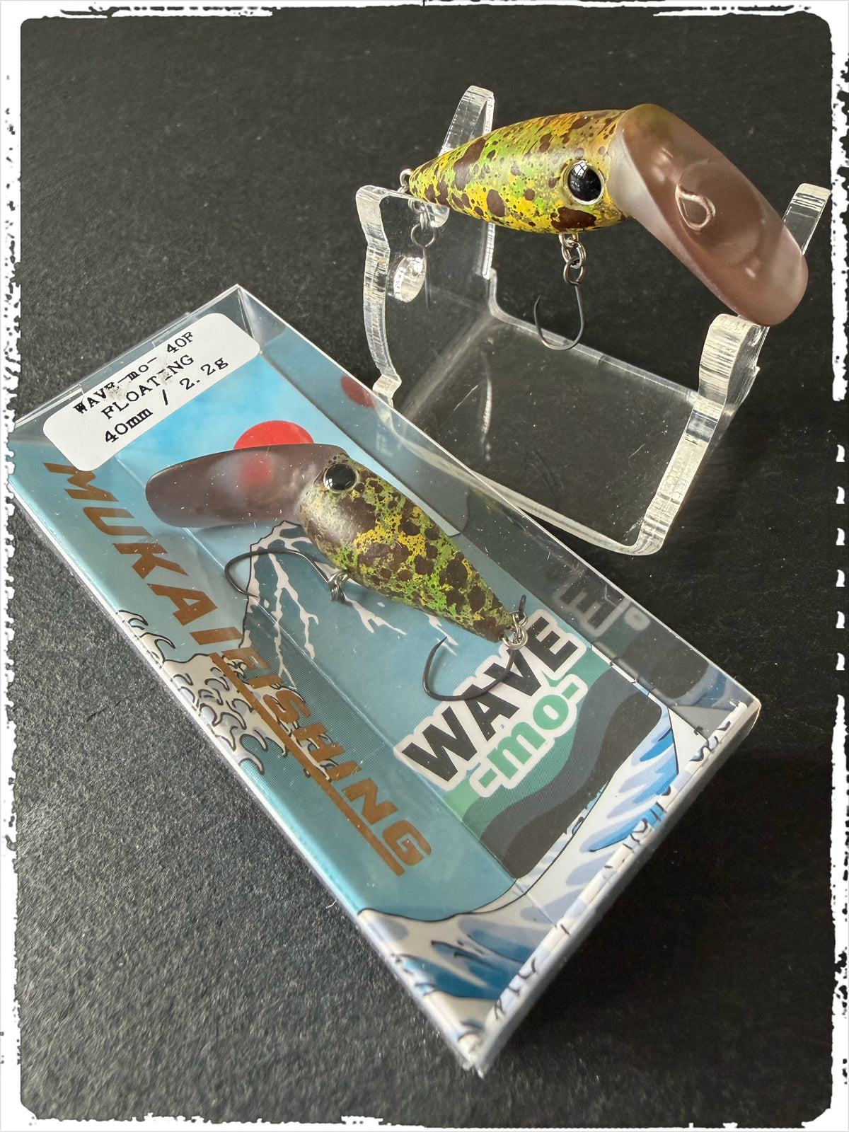 Mukai Fishing - Shachihoko 23 S - Special Color #01 "Introvert Gets Hooked on Fishing" - Red Band Gold