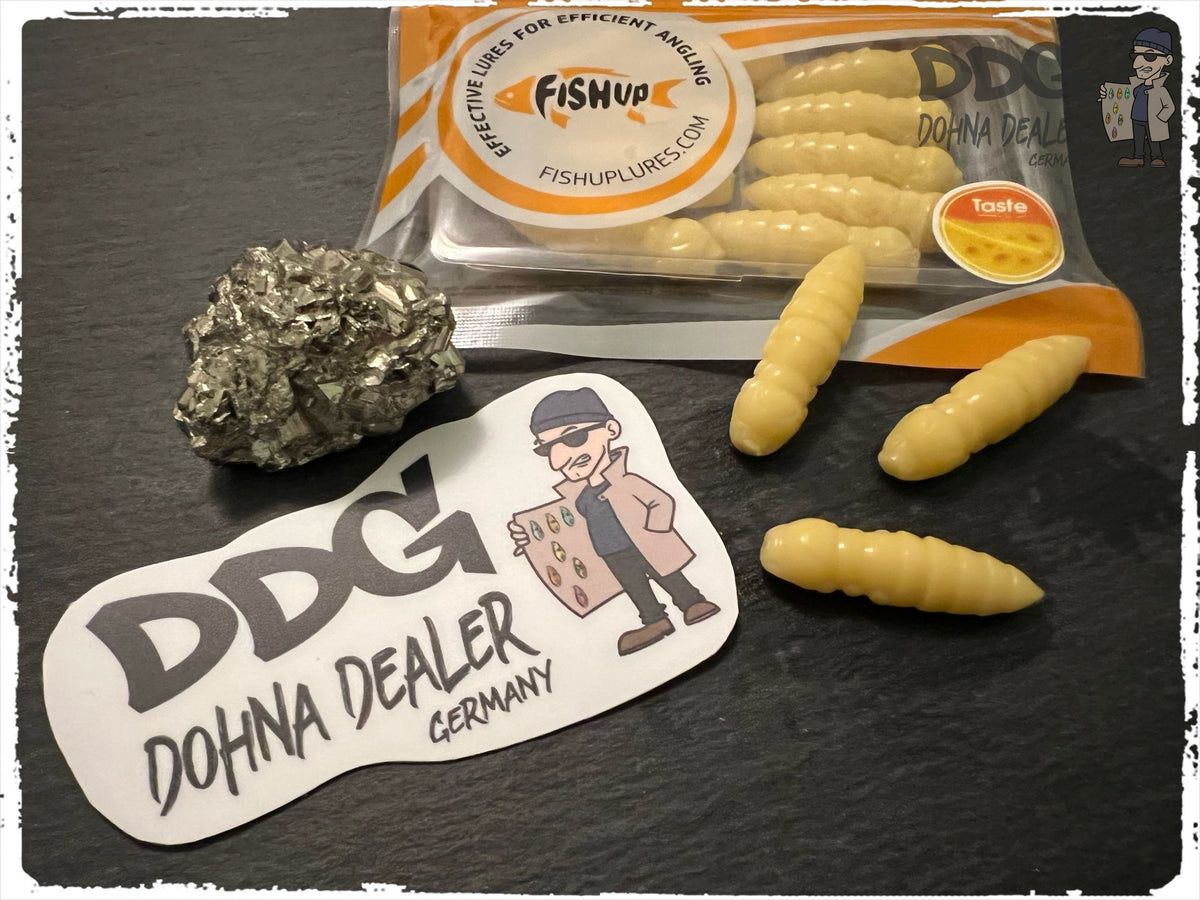 Gelbe Fischköder-Pupa im Beutel mit FishUp-Logo