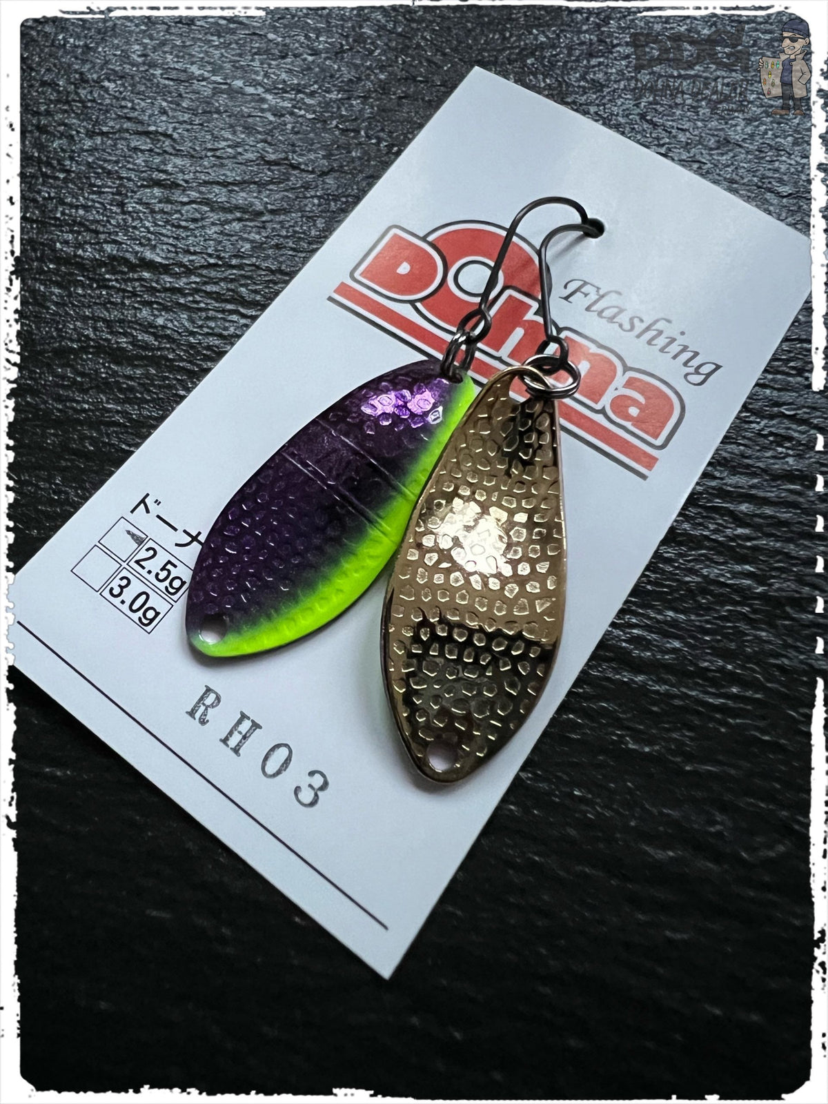 Angelköder-Set mit zwei Blinkern und Drillingen, grün-violett und goldfarben